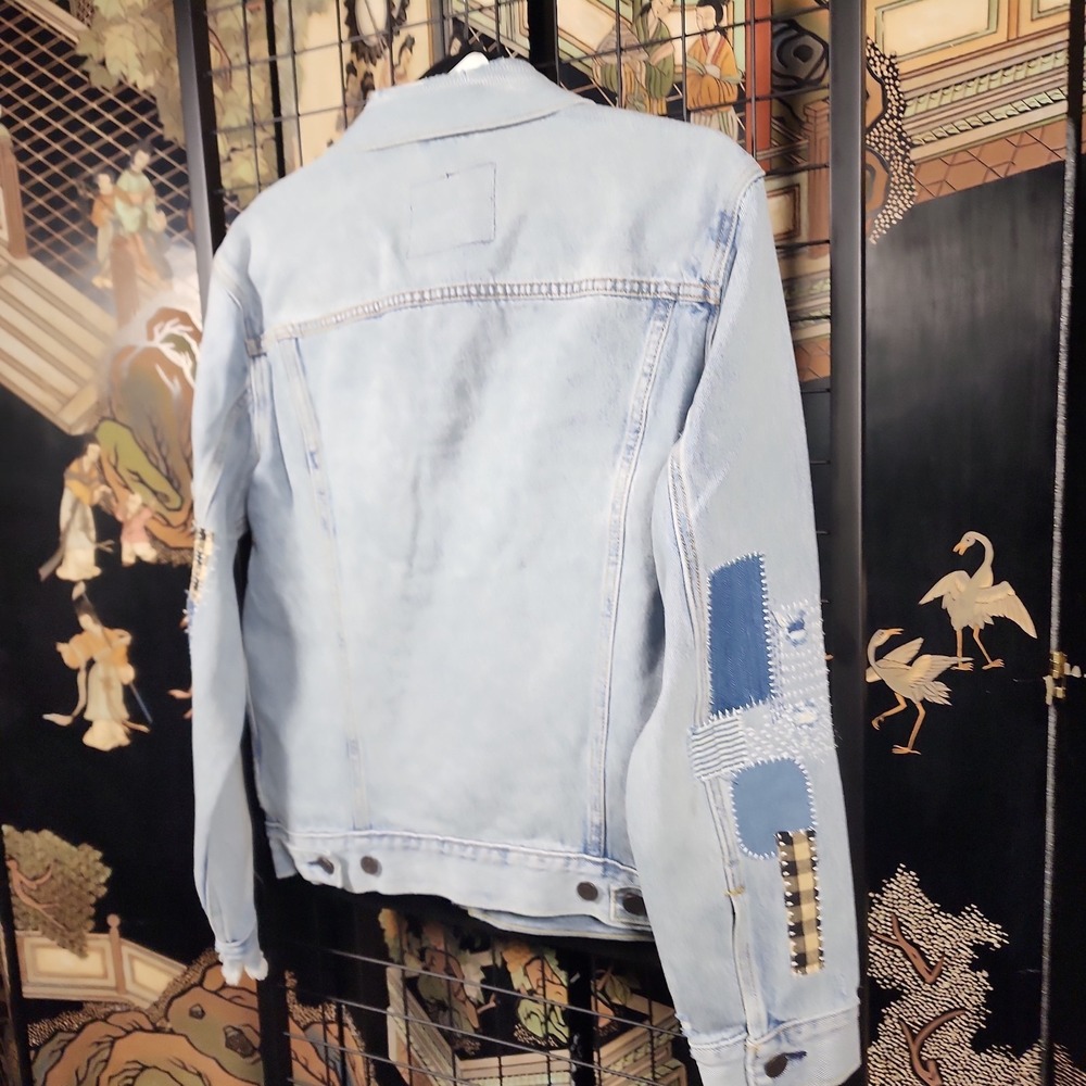The Levi's Premium Sashiko Stitch Patchwork Trucker Jacket (Style #723340789) S - Picture 7 of 8